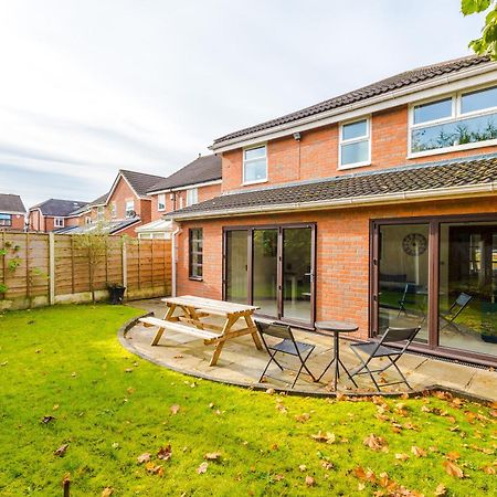 The Green- Beautiful & Spacious 5 Bed Detached In Worsley, Manchester المظهر الخارجي الصورة