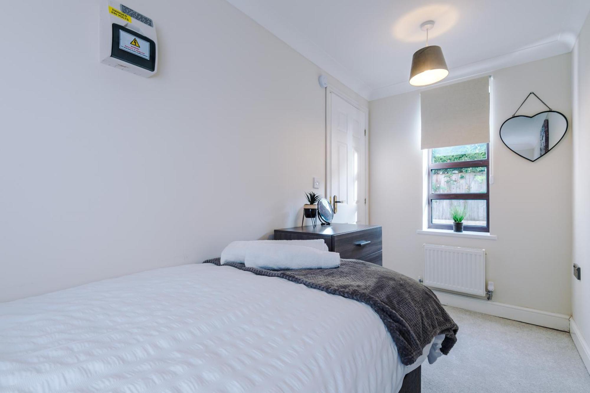 The Green- Beautiful & Spacious 5 Bed Detached In Worsley, Manchester المظهر الخارجي الصورة